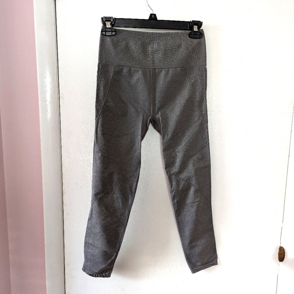 FABLETICS Gray Capri Leggings